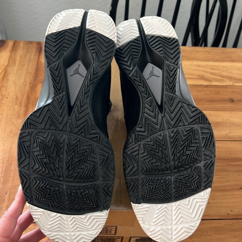 Nike Men’s Air Jordan TC black and gray size 12.5 - Picture 9 of 17